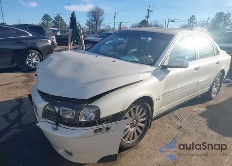 2005 Volvo S80 T6 z USA, uszkodzony, nr VIN YV1TS911051411090